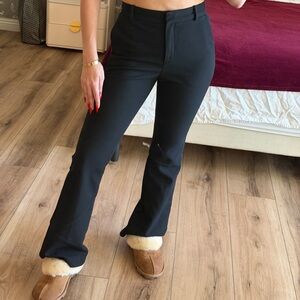 Aritzia Babaton Classic Black Women's Pants